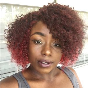 Meet your Posher, Leatissa